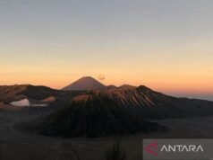 亞德納亞卡薩達紀念活動期間布羅莫的旅遊活動關閉