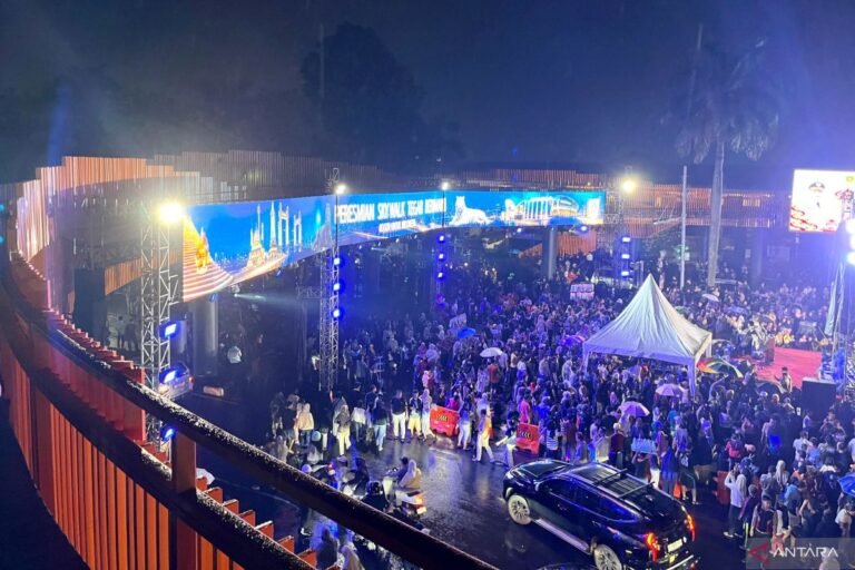 茂物攝政政府為 Jalan Tegar Berriman Skywalk 揭幕
