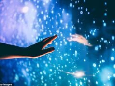 新理論聲稱平行宇宙中的另一個版本的你可能正在控制你的生活