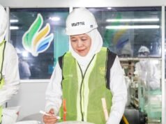霍菲法樂觀地認為東爪哇將更快實現該地區的獨立
