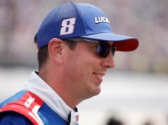 兩屆 NASCAR 冠軍凱爾布希去世,享年 41 歲