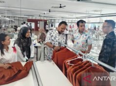 DPR 第七委員會要求 AK-Tekstil Solo 進行創新以改善人力資源