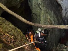 大雨可能導致寮國山洞內失蹤2人的搜尋工作被迫延後