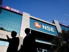 由於買入電信、銀行股,Sensex 上漲約 790 點