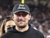 約翰尼·曼齊爾 (Johnny Manziel) 在 MMA 首秀中快速 TKO 獲勝