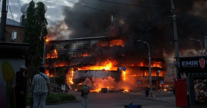 27int-russia-ukraine-01-bfjz-facebookJumbo.jpg