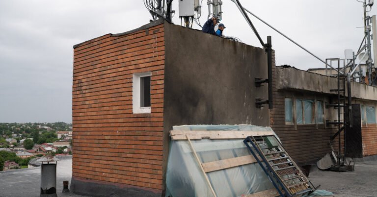 戰爭進入羅馬尼亞家庭，大爆炸、火災和恐慌