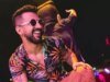 Jerry Espindola 和 DJ Dennis 在 América do Sol 音樂節上