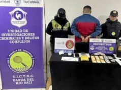 警方在圖庫曼的一次行動中查獲了 10,000 劑可卡因