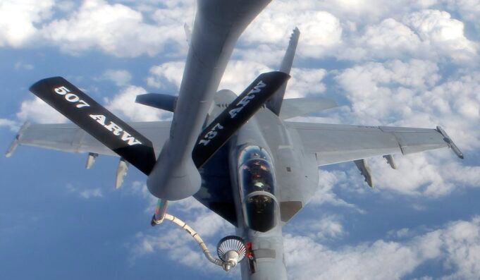 AP1012091106827_c0-773-2494-2227_s1200x700.jpg