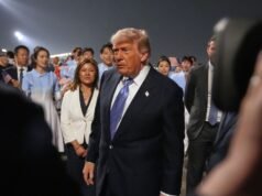 兩名在中國被監禁的美國人的家人呼籲川普要求習近平釋放他們的親屬