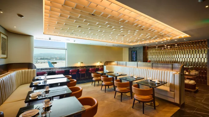 Air-India-Maharaja-Loune-SFO-Dinning-Area.webp