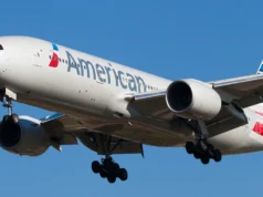 美國航空從夏洛特飛往慕尼黑的 777 號班機改飛紐約