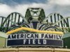 夫婦倆在密爾瓦基釀酒人隊 (Milwaukee Brewers) 贈送 13,000 美元的禮物被拒絕後,對他們採取了法律行動