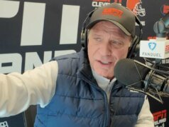 《我很幸運能活著》:ESPN 電台主持人托尼·里佐因可怕的心臟病從瀕死經歷中恢復過來