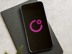 谷歌在 Play 商店發布了實驗性人工智慧助理“COSMO”