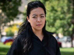 威斯康辛州州長候選人弗朗西斯卡·洪呼籲撤資並廢除警察。