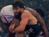 RAF 9 影片:Arman Sarukian 在第一節技術摔倒戰勝 Mugji 後喊出了 Colby Covington