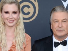 亞歷克鮑德溫 (Alec Baldwin) 的女兒在愛爾蘭,即將迎來她的第二個孩子