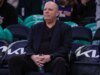 尼克斯總統發布的一段影片在與蒂莫西·柴勒梅德慶祝進入 NBA 總決賽後流下了眼淚。