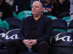 尼克斯總統發布的一段影片在與蒂莫西·柴勒梅德慶祝進入 NBA 總決賽後流下了眼淚。