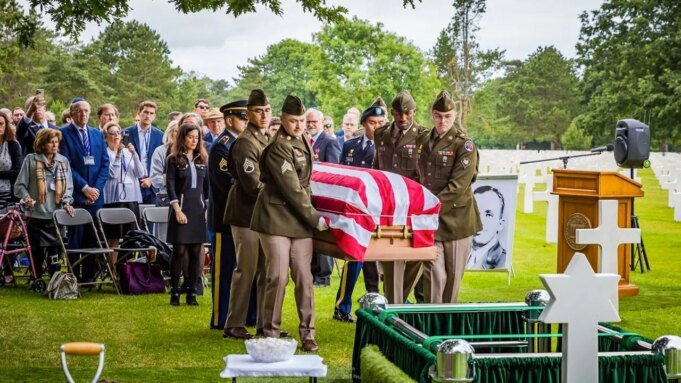 NATHAN-BASKIND-BURIAL-1.jpeg