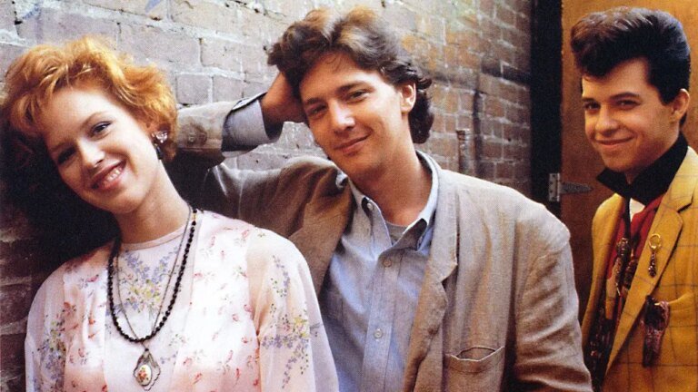 安德魯麥卡錫 (Andrew McCarthy) 認為泰德丹森 (Ted Danson) 的歌曲“Cheers”幫助他保持了理智。