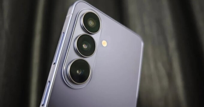 Samsung-Galaxy-S26-Review-Camera-Module-scaled.jpg