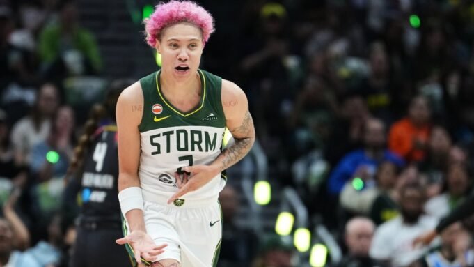 Seattle-Storm.jpg