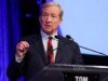 加州民主黨政府候選人湯姆·斯泰爾 (Tom Steyer) 對與變性運動員 AB·埃爾南德斯 (AB Hernandez) 的視頻反應不一