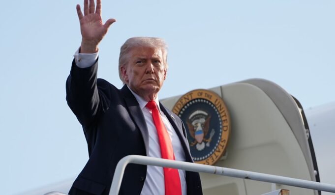 Trump_35_8_c0-192-4597-2873_s1200x700.jpg