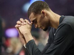 《他昏昏欲睡》:NBA名人堂成員將馬刺隊在第五場比賽中輸給雷霆隊的失敗歸咎於維克托·溫班亞馬
