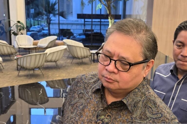 Airlangga：對美元的高需求推動盧比升至 17,700 印尼盾