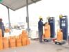 行銷人員將烹飪價格提高至 N2,000/1kg
