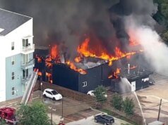 達拉斯公寓爆炸引發火災 至少4人受傷
