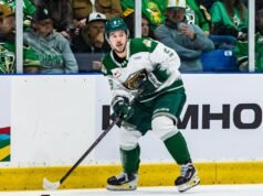 紀念盃前瞻:Landon DuPont 與 CHL 的最佳球員相比如何?