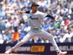 馬林魚先發球員尤里·佩雷斯因奇怪的受傷而離開了與藍鳥隊的比賽