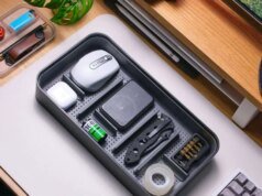 Orbitkey 推出可自訂的網格辦公桌整理器