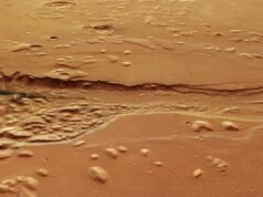 火星軌道飛行器捕捉了古代洪水留下的「混亂和隕石坑」的驚人圖像