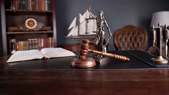 gavel-legal-books-themis-fox-news-001.jpeg