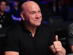 達納懷特 (Dana White) 達納懷特 (Dana White) 嘲笑 UFC 選手的薪資與 WNBA 球員最低 27 萬美元的薪資相比:“這太荒謬了”