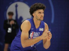 NBA 聯合選秀優勝者:卡梅隆·布澤爾和最大崛起者等表現最佳的球員獲獎