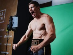烏西克 vs. Rico 稱重結果:Rico Verhoeven 比 Oleksandr Usyk 重 25 磅