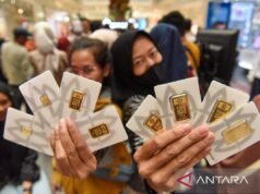 本週四,金價最終下跌 31,000 印尼盾,至 27.54 億印尼盾/克。