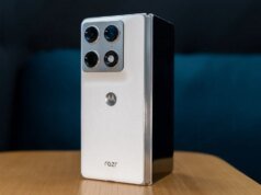 摩托羅拉 Razr Fold 上手體驗:擁擠市場中一款出色的可折疊手機