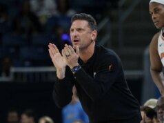 「不能指責」:內特·蒂貝茨在輸給水星火花隊後避免指責 WNBA 官員