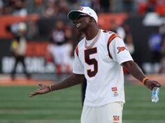 「寶貝,追隨金錢」:查德·約翰遜駁斥了賈森·凱爾斯對 NFL「遠離」週日比賽的擔憂