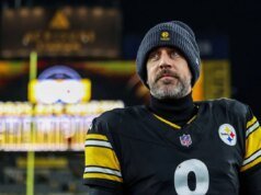 NFL內部人士稱,亞倫羅傑斯在做出退休決定時已經向鋼人隊的“更衣室發出了通知”