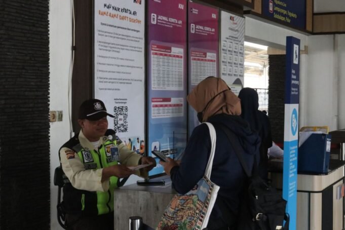 kereta-2.jpg