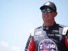 兩屆 NASCAR 杯系列賽冠軍凱爾布希 (Kyle Busch) 在住院後不幸去世,享年 41 歲。